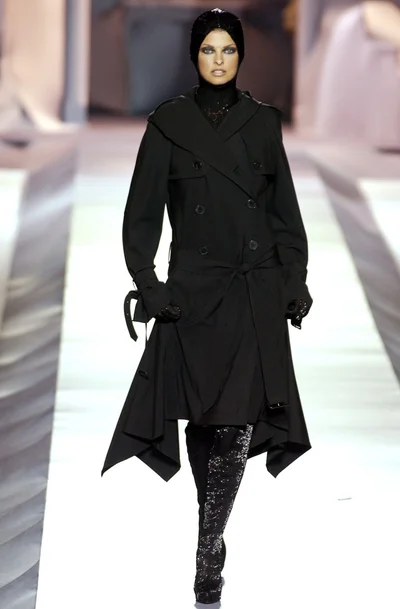 Look 16
